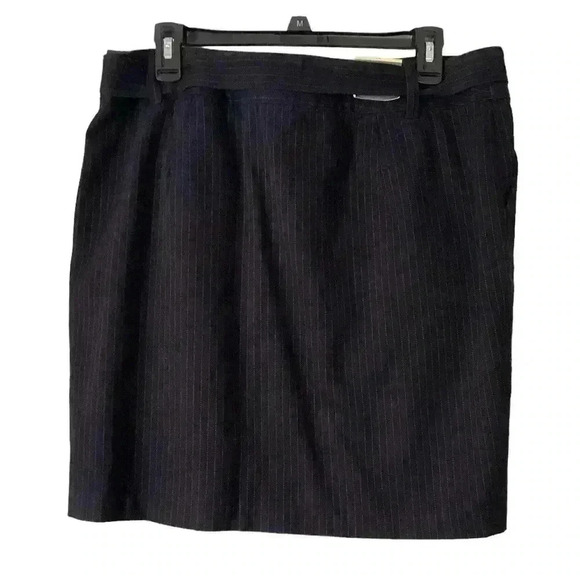 Converse One Star NWT Dark Navy Pinstripe Wrap Skirt. Size 14. - Picture 5 of 10